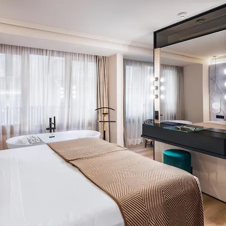 Nivia Born Boutique Hotel-2